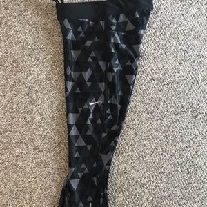 XS Nike Capri workout pants